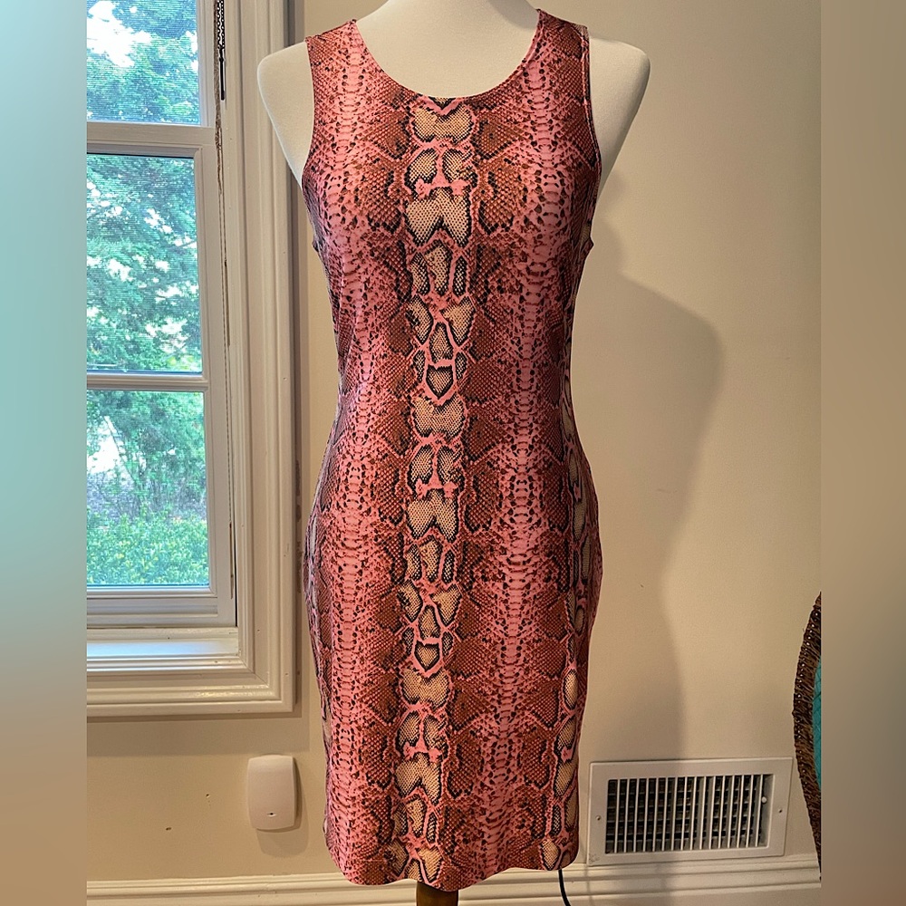 Snake Print Mini Dress 🐍🩷
